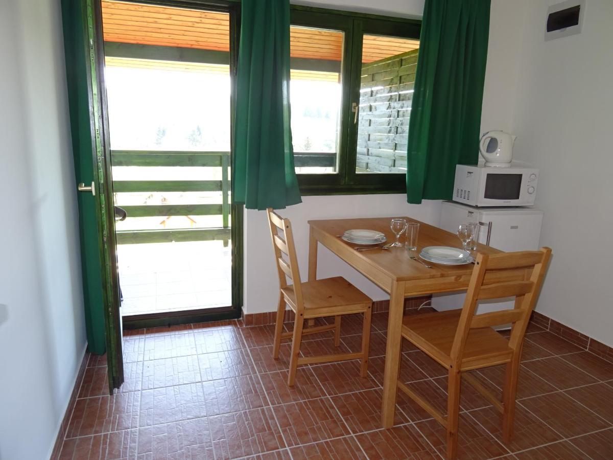 Kisrejtek Apartmanhaz Lispeszentadorján 外观 照片